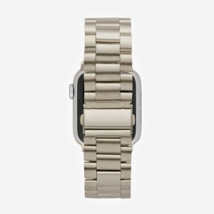 Classic Stainless Steel Apple Watch Band – Silver