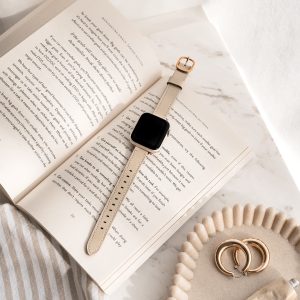 Copenhagen Leather Apple Watch Band – Alabaster / Vintage Rose Gold