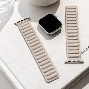 Magnetic Link Apple Watch Band – Starlight