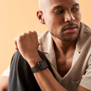 Classic Stainless Steel Apple Watch Band – Space Black